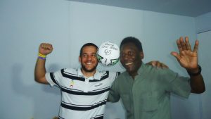 Atleta do Urece com Pelé