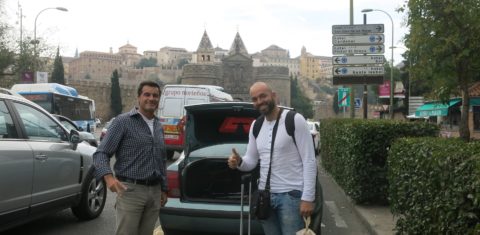 José Machio (à esquerda) e David Ruiz, motorista e passageiro da Blablacar, na chegada a Toledo