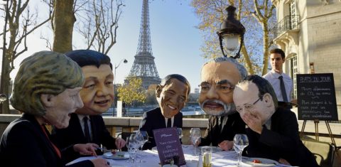 Café organizado pelo ONG OXFAM reune alguns "líderes mundiais": Angela Merkel (Alemanha), Xi Jinping (China), Barack Obama (EUA), Narendra Modi (Índia) e Francois Hollande (França)