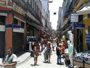 Em tempos de crise, mesmo na Saara, pouca gente olha e pouca gente compra