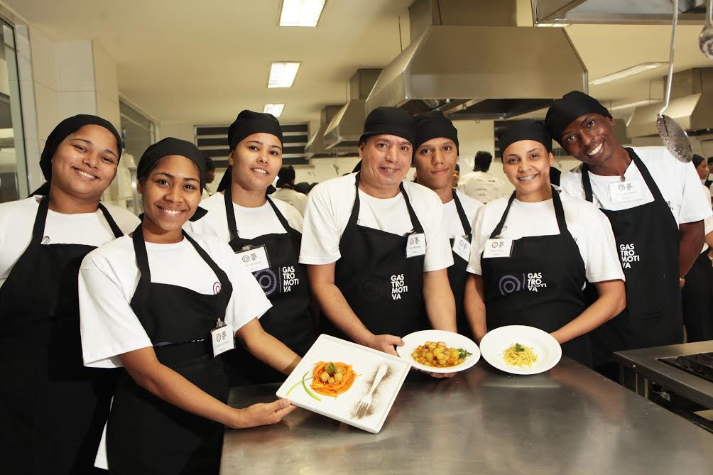 A Gastromotiva oferece aulas de gastronomia para jovens de baixa renda