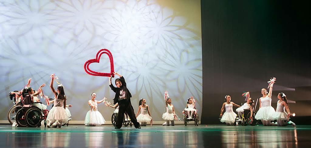 Divulgação Apresentação dos alunos da Associação de Ballet e Artes para Cegos
