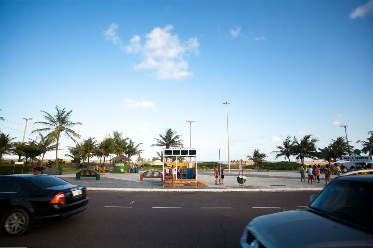 Foto de Arthur Soares Abrigo de ônibus feito de material reciclado em Aracaju