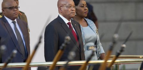 A justiça determinou que o presidente Jacob Zuma, da África do Sul, devolva uma parte ainda a ser determinada dos US$ 24 milhões em dinheiro público gastos na reforma de sua propriedade em Nkandla