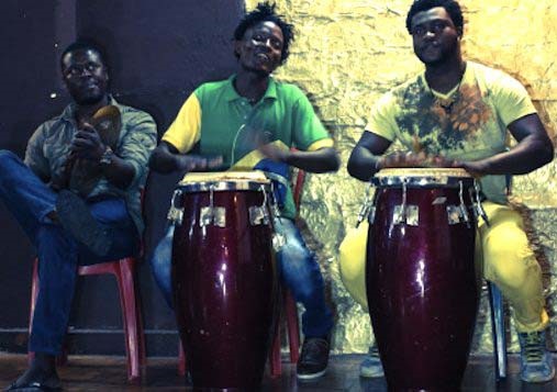 Show de grupo do Congo organizado em evento do Grupo de Refugiados e Imigrantes Sem Teto (GRIST)