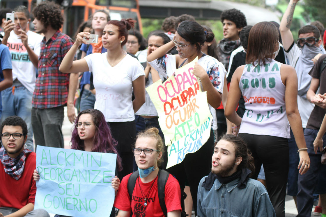 Foto de Amauri Nehn-Brazil Photo Press-AFP Manifestação de estudantes de escolas ocupadas em São Paulo
