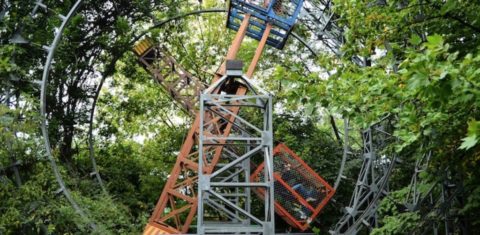 A roda gigante, criada por Bruno Ferrin, é uma das atrações do parque