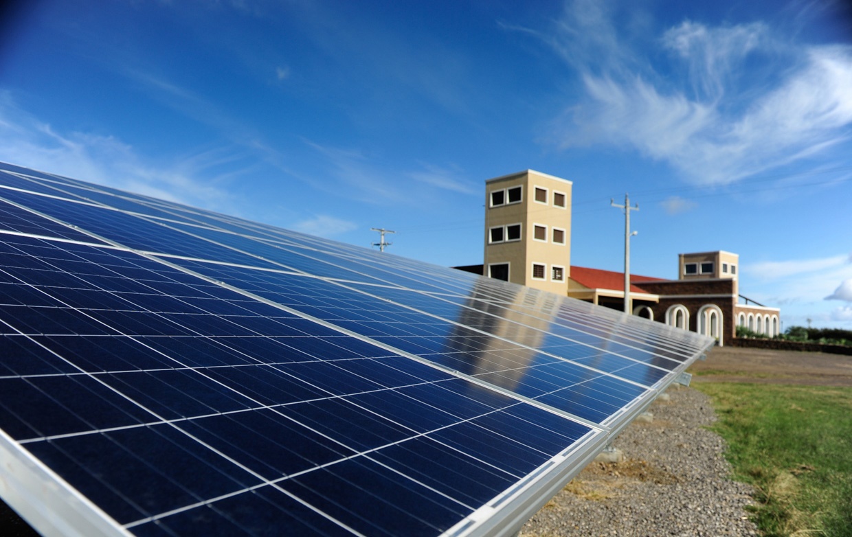 Foto de Alexandre Teixeira Desde o dia 16 de maio, a Guatambu está com o seu parque solar funcionando. São 600 painéis fotovoltaicos que suprem 100% da demanda energética