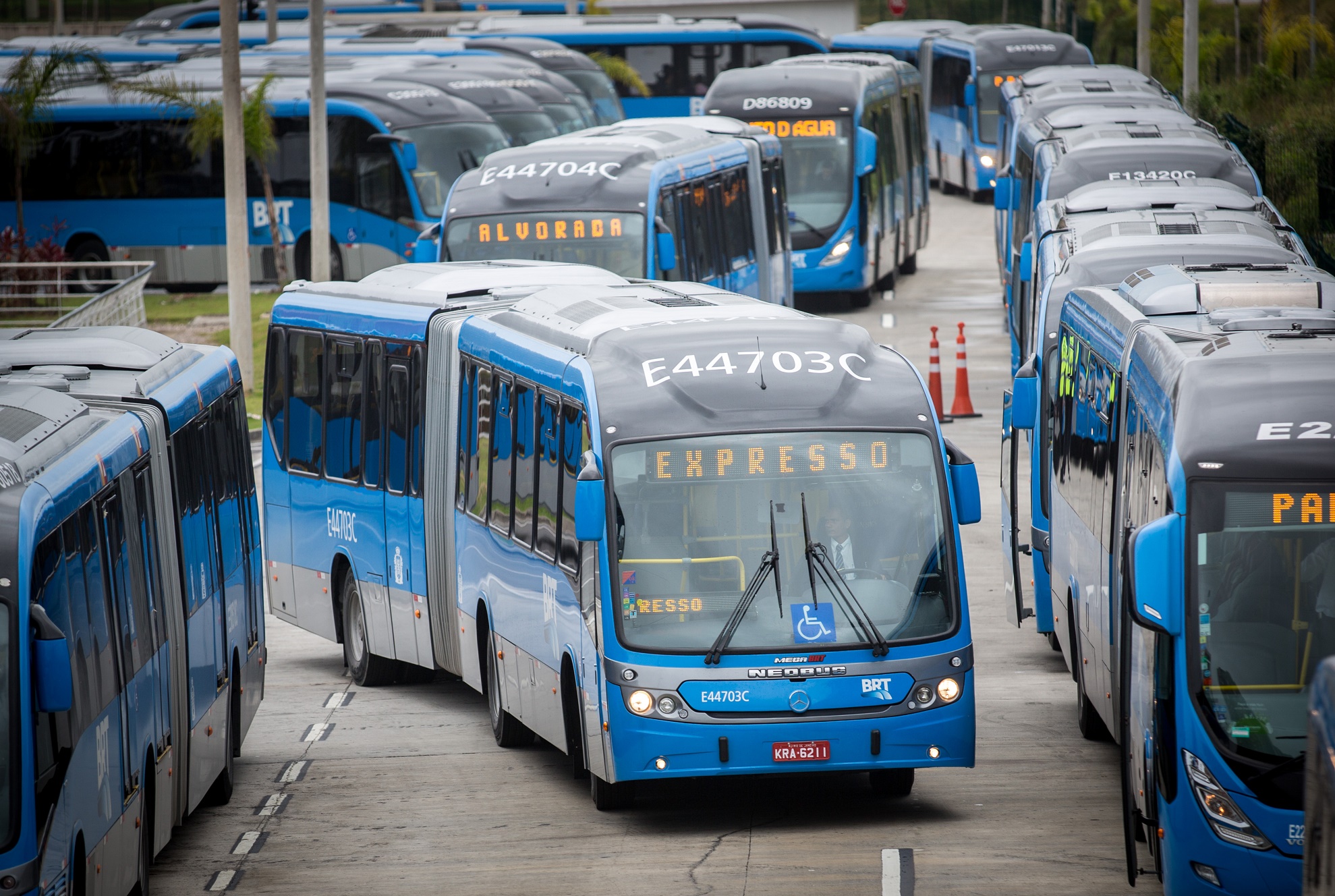 MICHAEL KAPPELER / DPA Os BRTs chegam às Olimpíadas funcionando em três corredores: o Transoeste, o Transcarioca e o Transolímpica