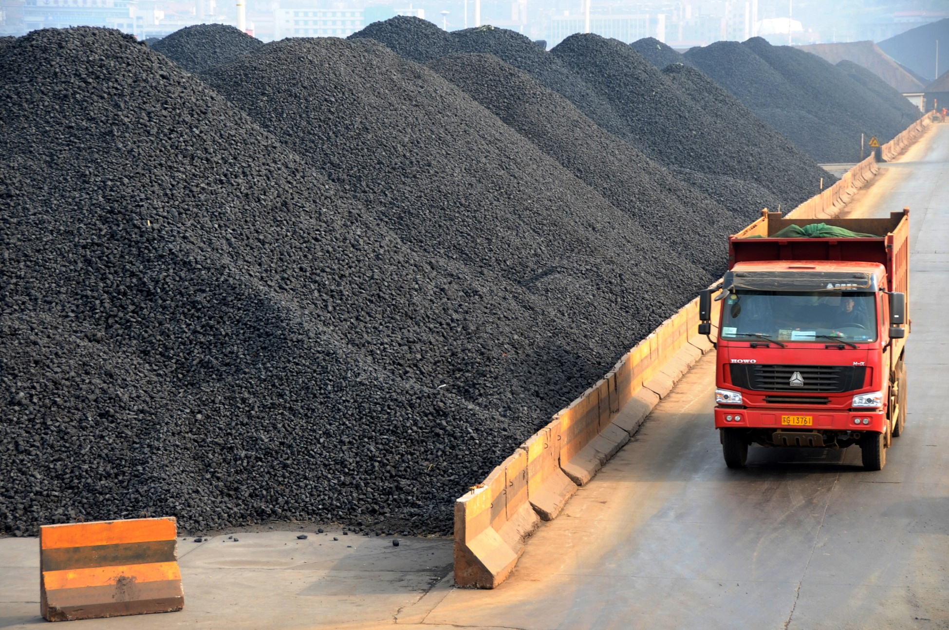 WANG CHUN LYG / IMAGINECHINA Apesar de ser um dos campeões mundiais no consumo de carvão, a China está entre os 40 países que utilizam mecanismos de precificação do carbono