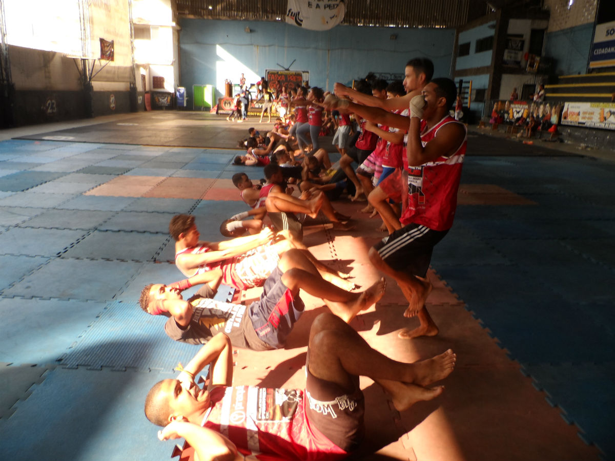 Foto de Divulgação Treino dos alunos do projeto social Faixa Preta de Jesus
