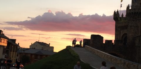 Fim de tarde em Ponferrada, última grande cidade de Castilla y León