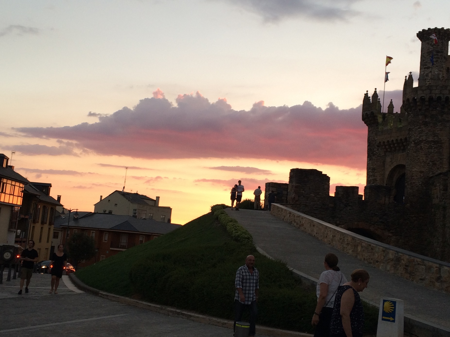 Giovanni Faria Fim de tarde em Ponferrada, última grande cidade de Castilla y León