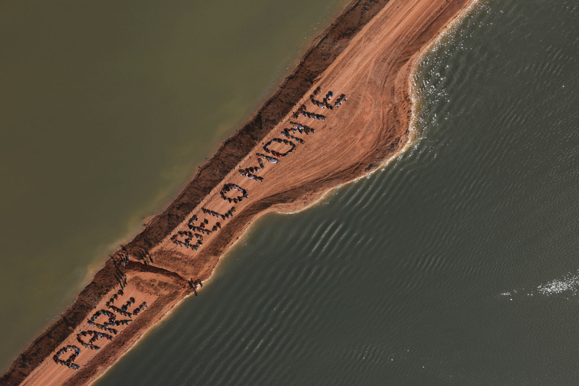 Foto de Atossa Soltani/ Amazon Watch/ AFP Protesto contra Belo Monte. Foto de Atossa Soltani/ Amazon Watch/ AFP