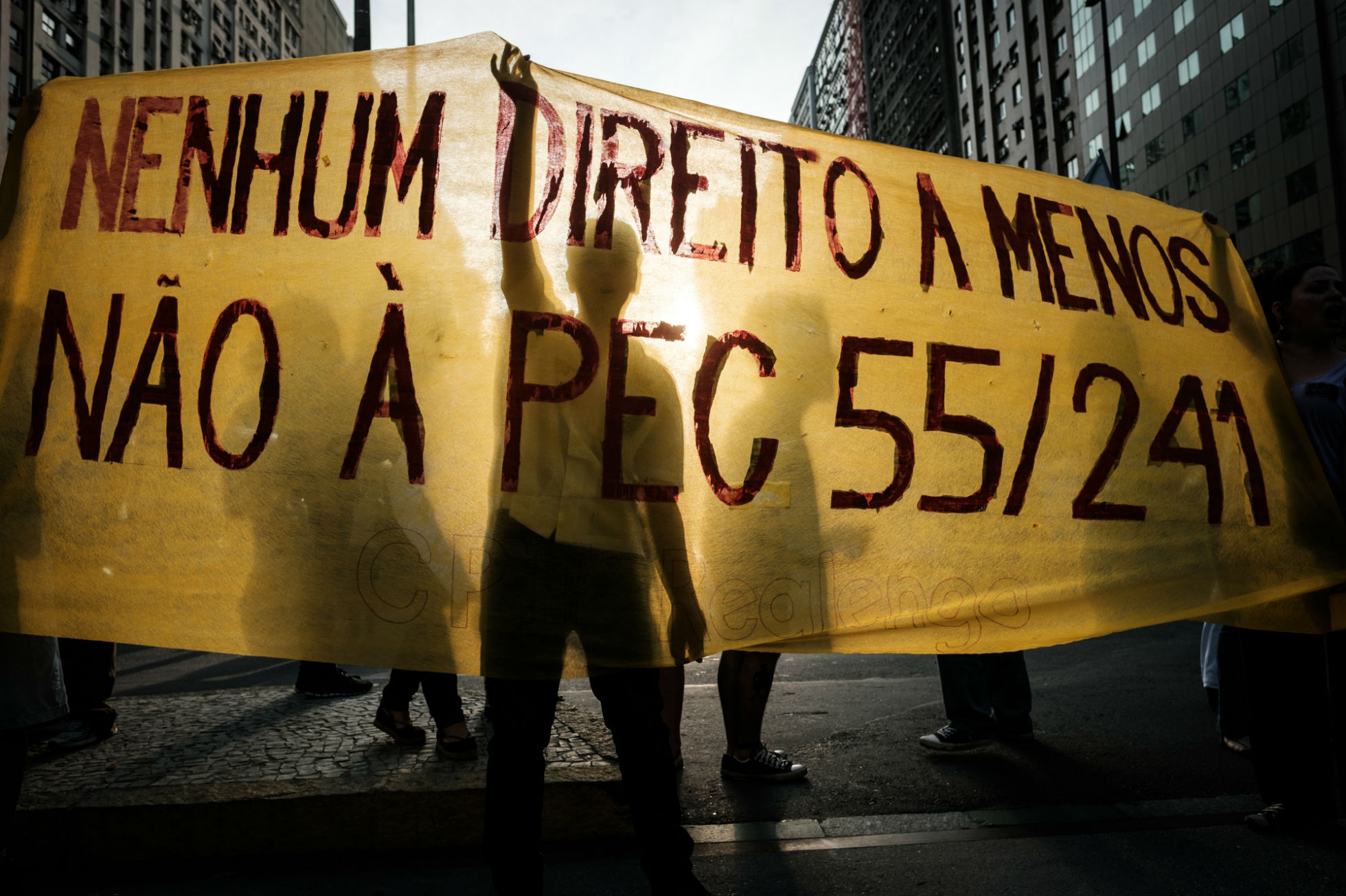 Foto de Yasuyoshi Chiba/ AFP Protesto contra a PE. Foto de Yasuyoshi Chiba/ AFP