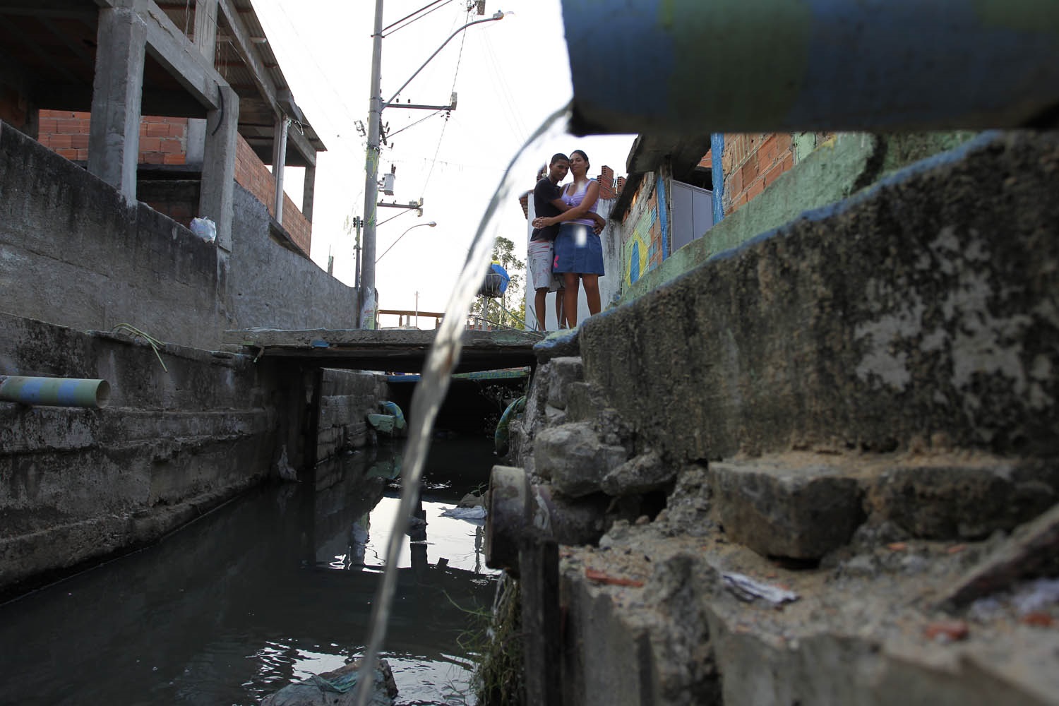 Foto de Custódio Coimbra A Zona Oeste representa 48% do território carioca e concentra 27% da população do Rio, com alguns dos bairros mais pobres da cidade. Foto de Custódio Coimbra