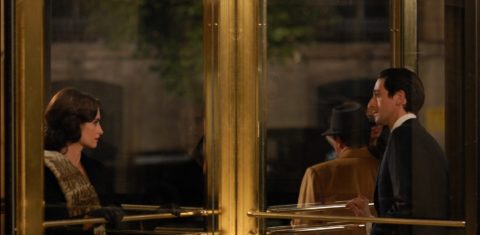 Se os personagens presos na porta giratória fossem sempre a Penelope Cruz e Adrien Brody , a vida do dr. Big Data seria muito mais simples. Foto Kobal / The Picture Desk