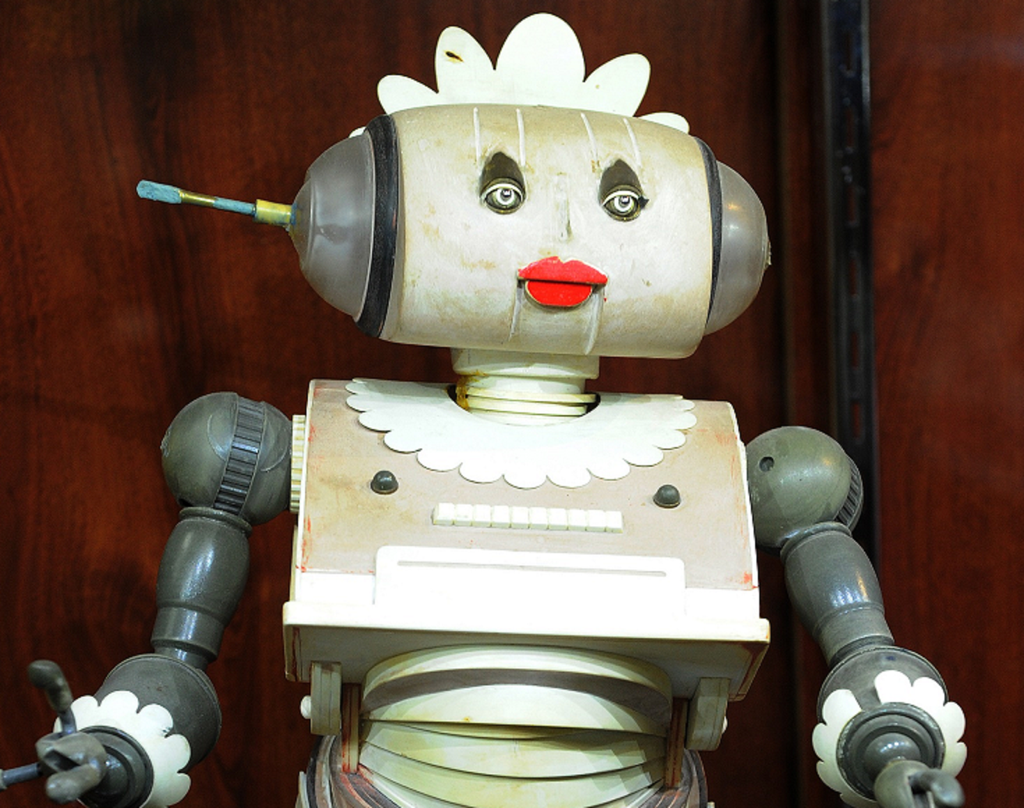 Foto de Mark Ralston Rosie, a robô faxineira dos Jetsons, serviu de inspiração para o projeto Serenata de Amor. Foto de Mark Ralston