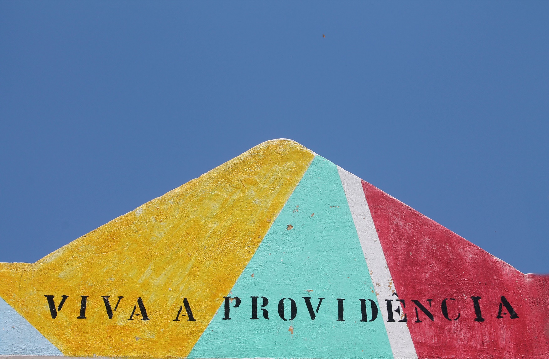 Foto Atados Para realizar seus eventos, Aline precisa negociar com os diversos atores que atuam na comunidade.. Foto Atados