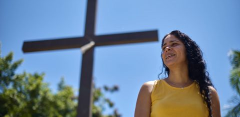 Aline Mendes deixou o emprego no cartório para se dedicar ao trabalho de buscar soluções para a comunidade. Foto Fernando Tribino