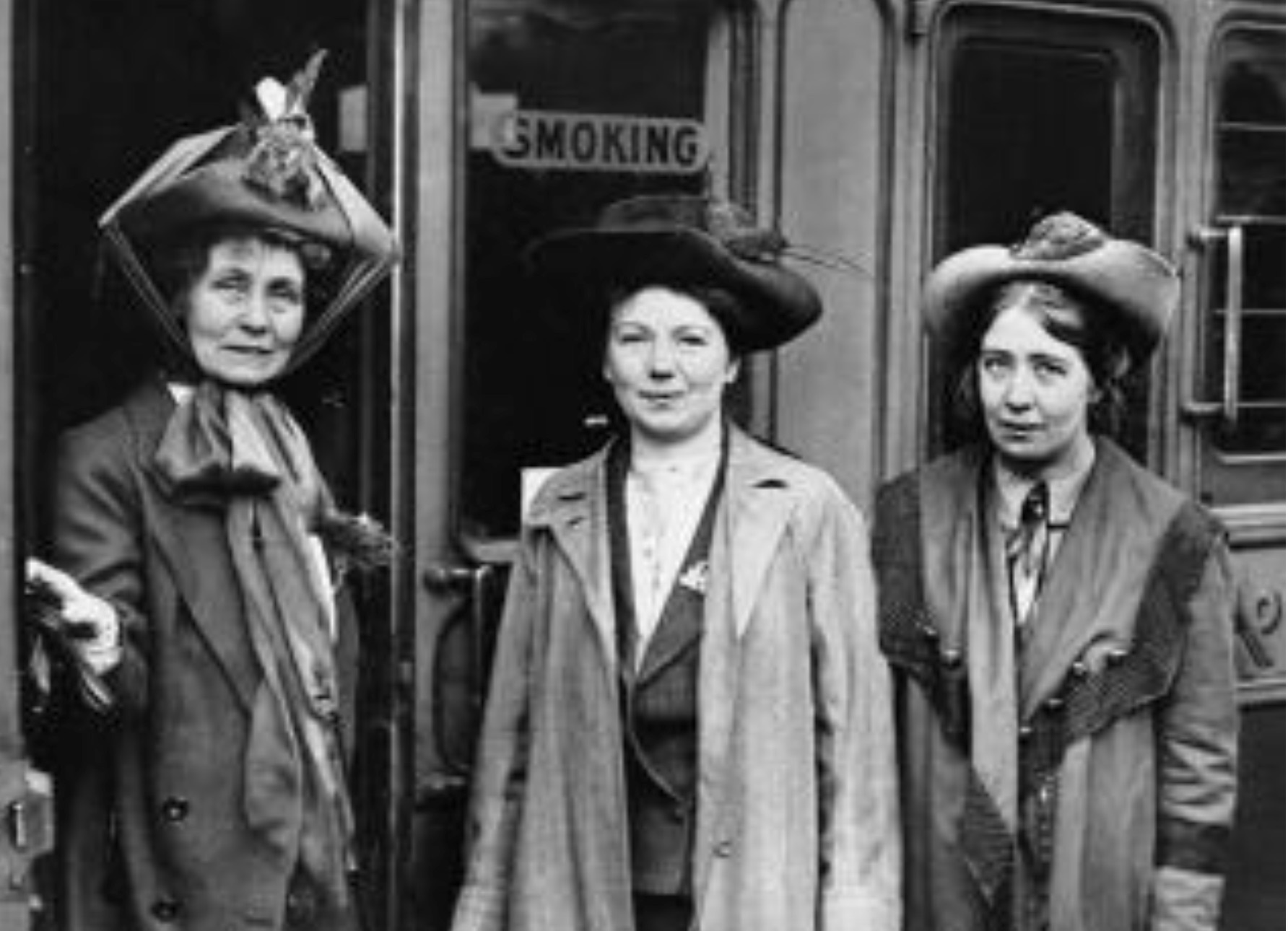 As líderes das sufragistas, que lutaram pelo voto feminino. Algumas se juntaram ao movimento pacifista na Primeira Guerra Mundial. Acervo Imperial War Museum