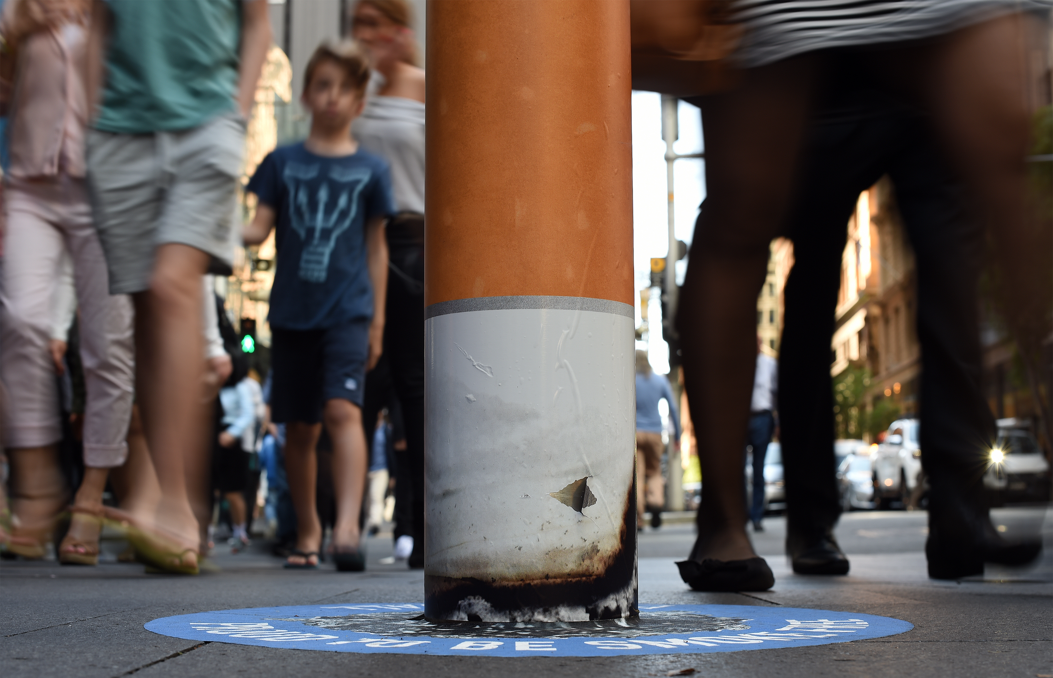 Foto de Saeed Kahn/ AFP Áreas de fumantes em Sidney. Foto de Saeed Kahn/ AFP