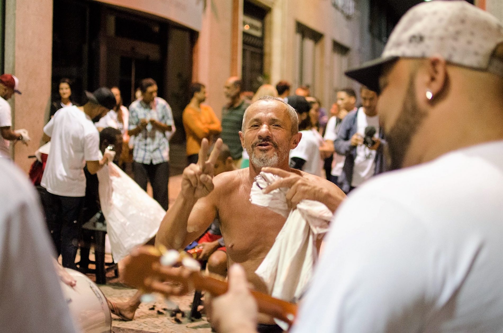 Foto Lorena Mossa/Divulgação Marcelo (ao centro) ganhou uma festa de aniversário: "Só quero voltar para a minha terra". Foto Lorena Mossa/Divulgação
