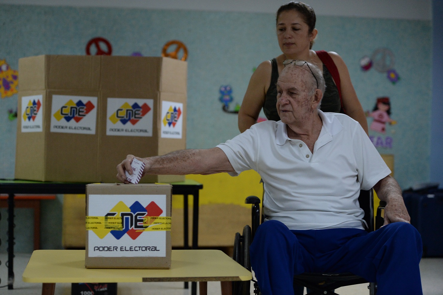 O Partido Socialista Unido da Venezuela (PSUV), liderado pelo presidente Nicolás Maduro, elegeu 18 dos 23 novos governadores. Foto Federico Parra
