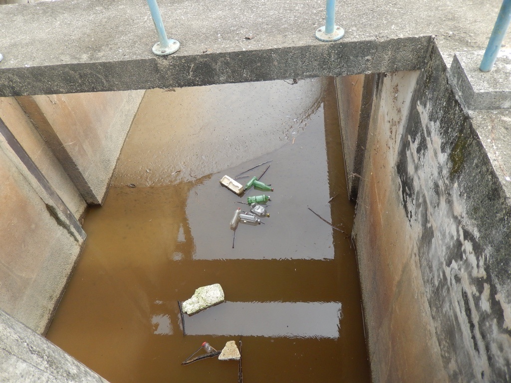 Foto Ministério Público/RJ Lixo acumulado no sistema Imunana-Laranjal. Foto Ministério Público/RJ