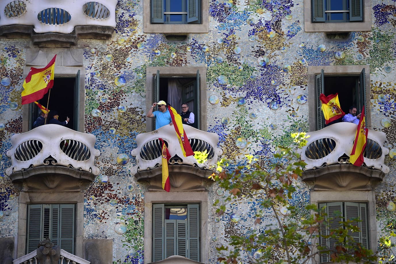 A famosa Casa Batlló, de Gaudi, também virou palco da disputa entre nacionalistas e separatistas. Foto Pierre-Philippe Marcou
