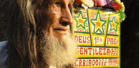 O profeta Gentileza, um dos muitos personagens das ruas do Rio. Foto de divulgação