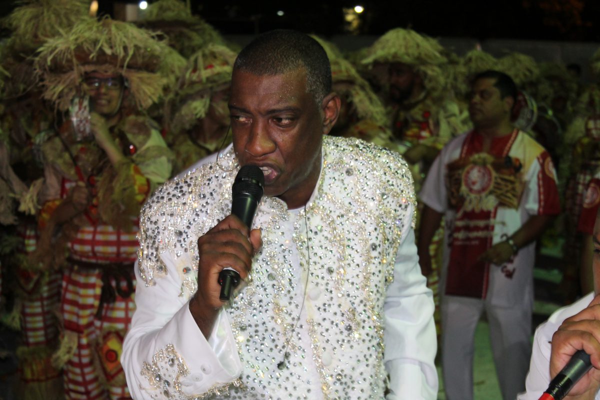 Foto de Ulisses Duarte Ito Melodia: apresentação eletrizante na Cova da Onça. Foto de Ulisses Duarte