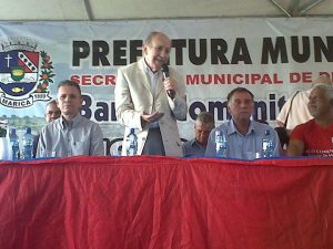 Foto de Divulgação Paul Singer, no Banco Mumbuca. Foto de Divulgacao