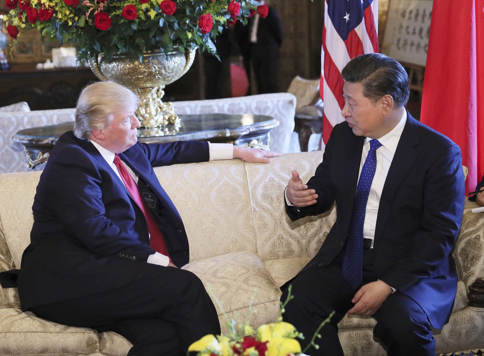 Foto Lan Hongguang/Xinhua Xi Jinping e Donald Trump reunidos em Beijing. Dois modelos, duas realidades e uma nova história. Foto Lan Hongguang/Xinhua