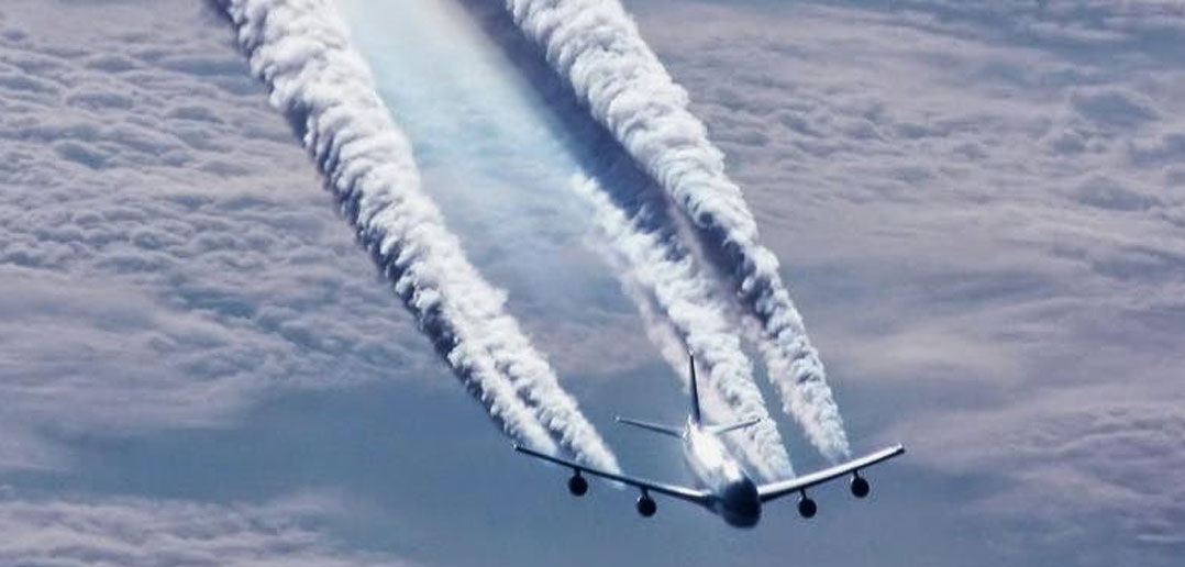 Foto Evolveconsciousness Uma das alternativas estudadas é borrifar dióxido de enxofre na atmosfera para formar nuvens, resfriando artificialmente o planeta. Foto Evolveconsciousness
