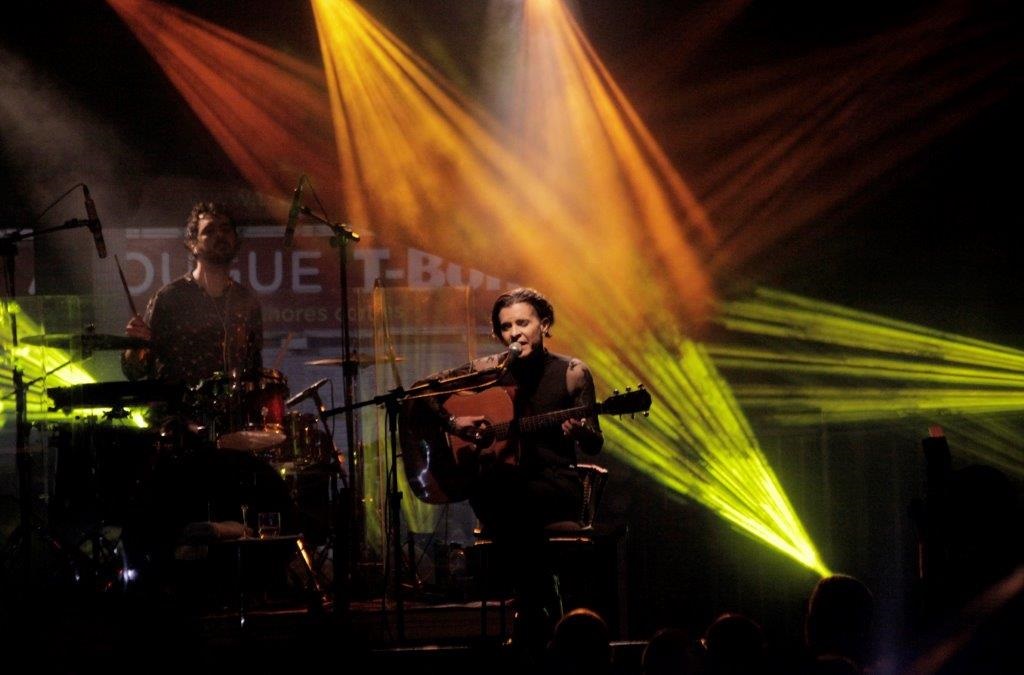 Marina Lima, que se apresenta em Brasília desde o início da carreira, há quase 40 anos, também marcou a volta do T-Bone, em 2017. Foto Divulgação