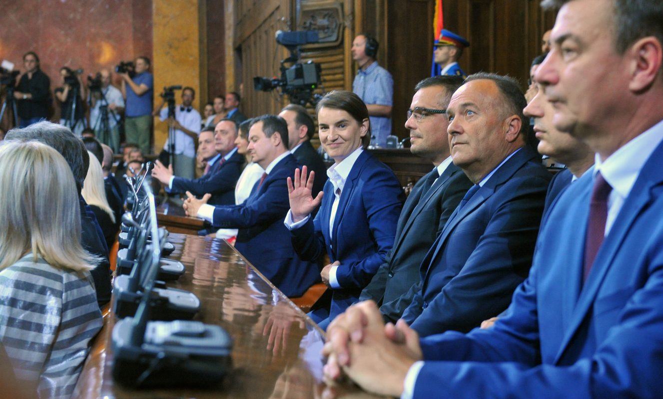 Foto: Predrag Milosavljevic / AFP Como é ser mulher e LGBT+ na Sérvia?