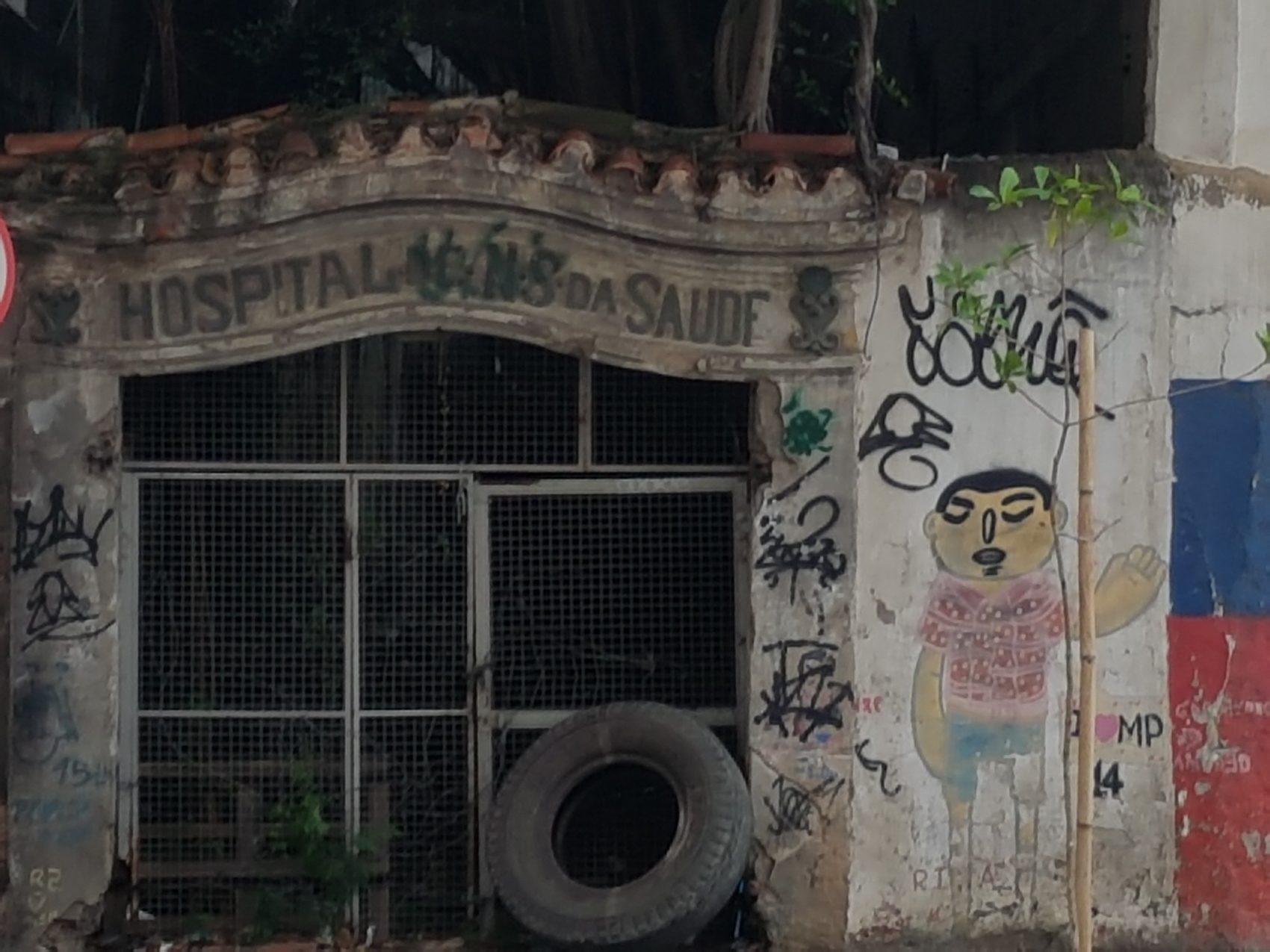 Hospital dos Ingleses, sobras do mtempo de Machado (Foto Oscar Valporto)