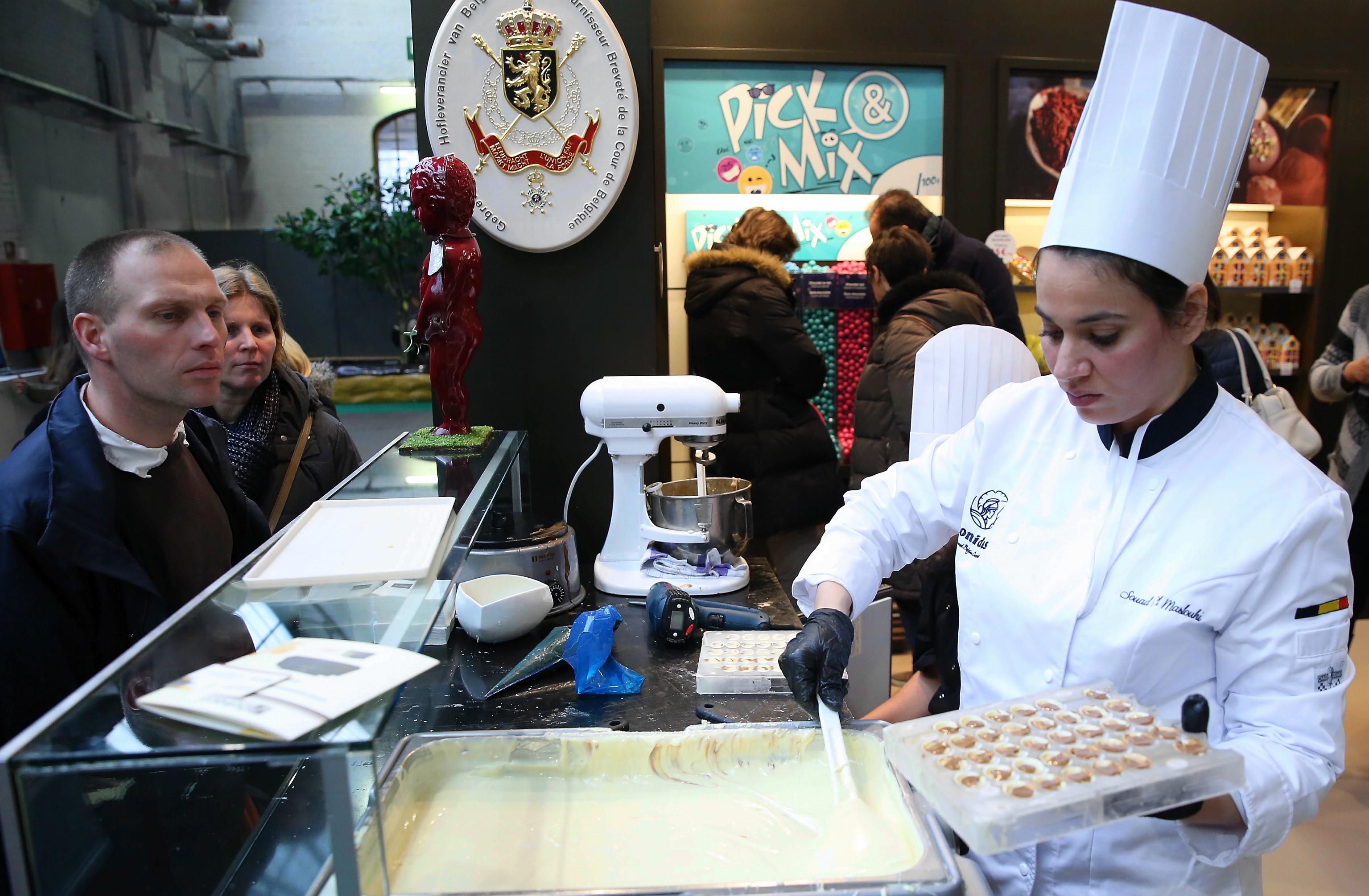 Público confere as novidades da Feira do chocolate em Bruxelas (Foto: Dursun Aydemir / Anadolu Agency)