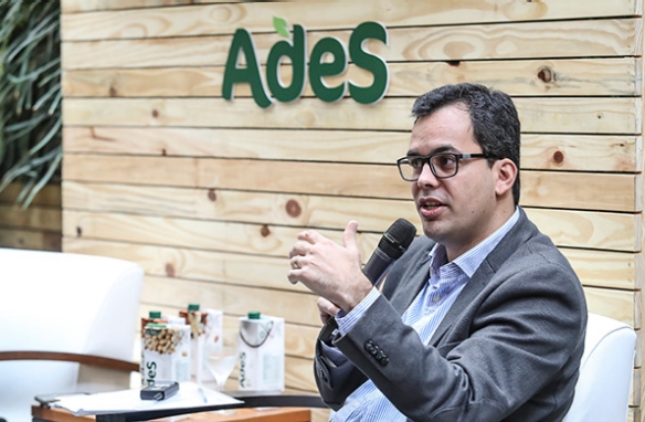 ‘Desde que adquirimos a marca, abrimos o diálogo para ouvir as pessoas’, explica Pedro Massa, diretor de Novos Negócios na Coca-Cola Brasil