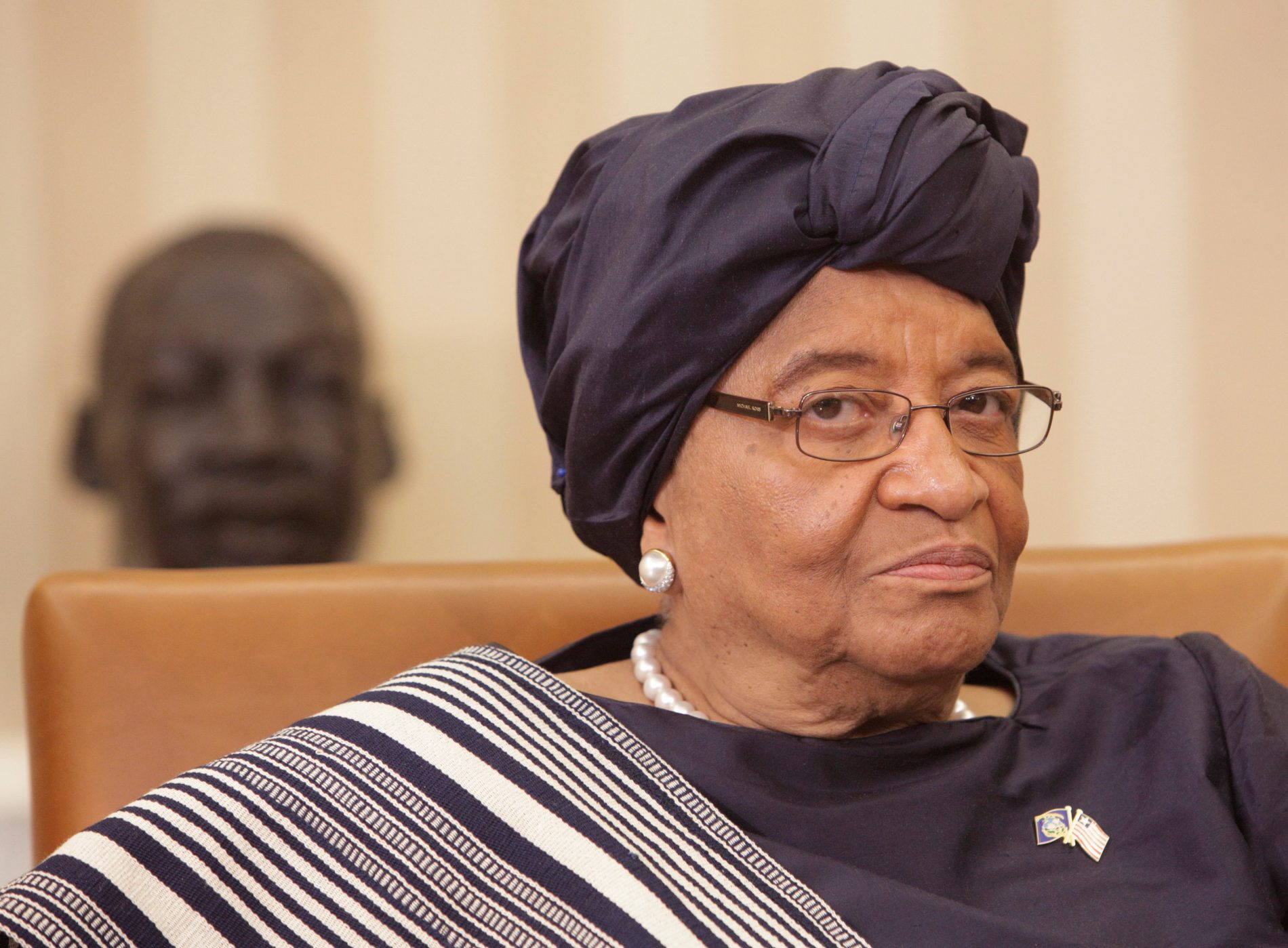 Ellen Johnson Sirleaf: história singular, em uma sociedade machista e patriarcal. Foto: Chris Kleponis/