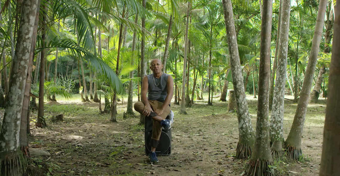 Foto Divulgação MG Calibre: “Vamos pra Amazônia/Vamos nos dar bem/ Muito jungle, muito money/O estrangeiro é rei”. Foto Divulgação