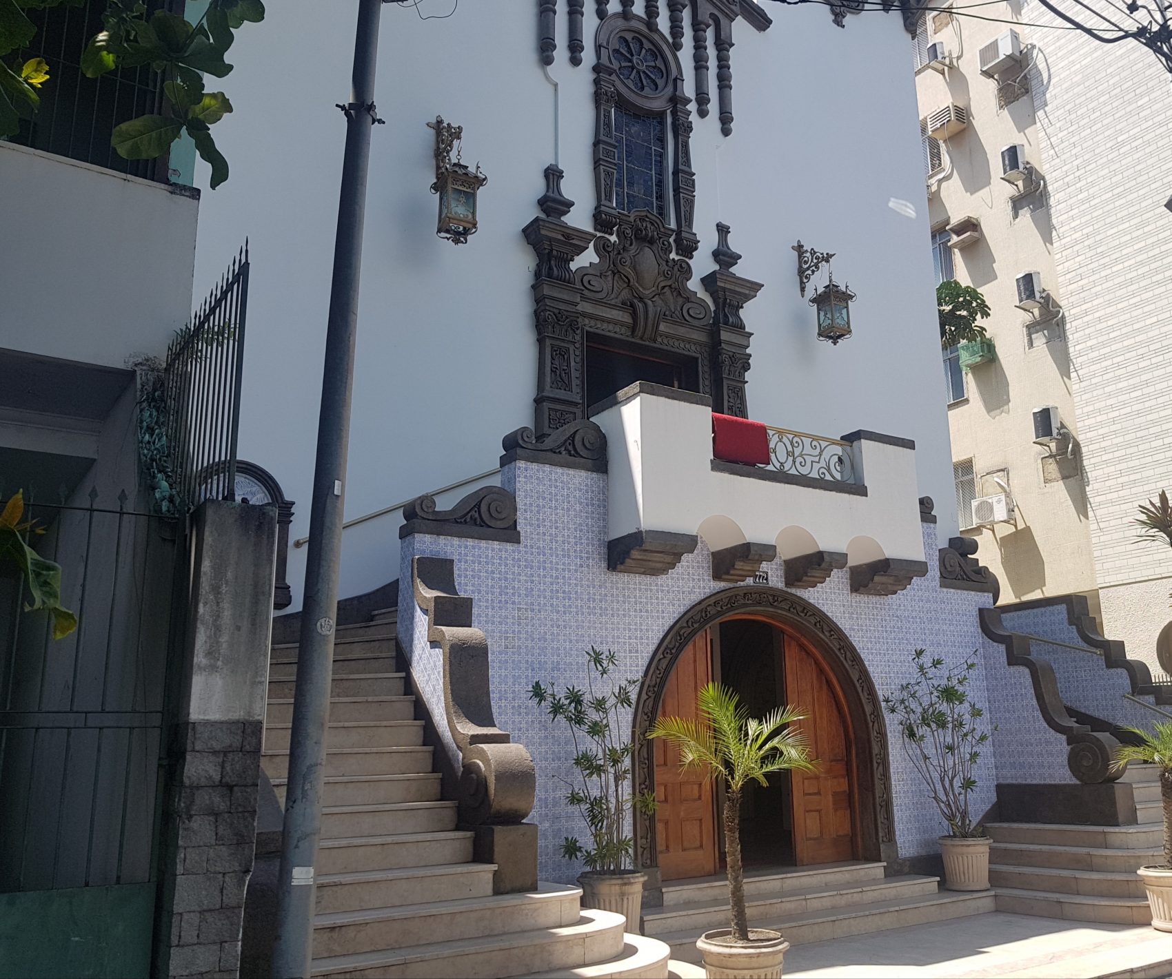A igreja de 1933, um dos marcos da Urca (foto Oscar Valporto)