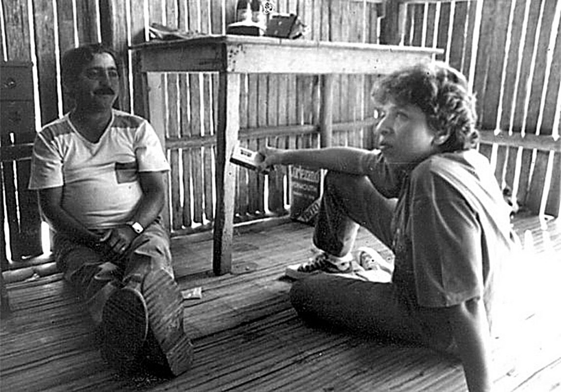 Mary Allegretti e Chico Mendes, em Xapuri. Foto Arquivo pessoal.