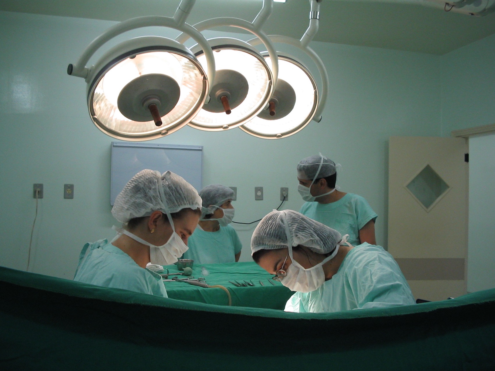 Segundo a OMS, mais de 800 mulheres morrem todos os dias devido a complicações na gravidez e no parto (Foto: Fernando AUDIBERT / Freeimages