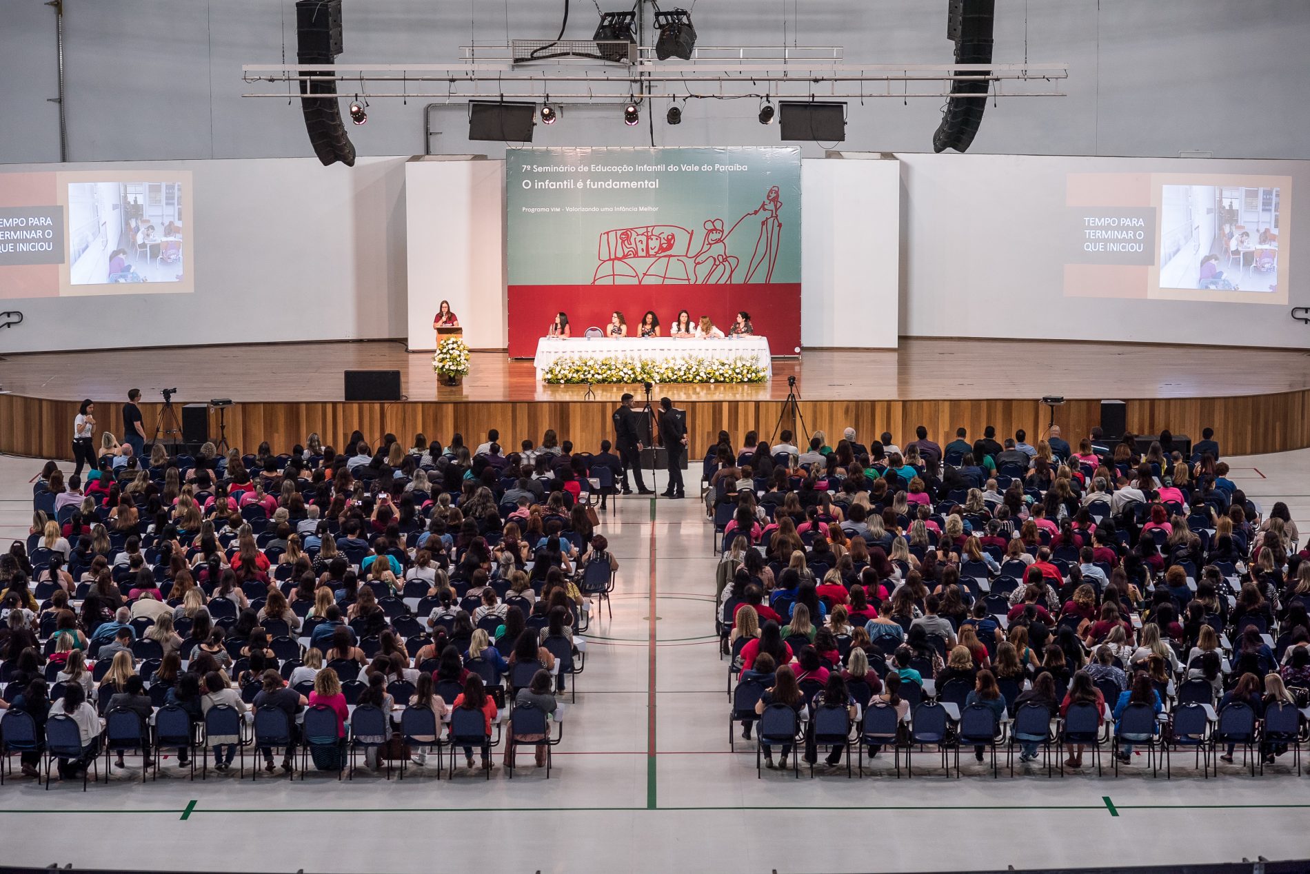 Foto de Divulgação Professores da FLUPP. Foto de Divulgação