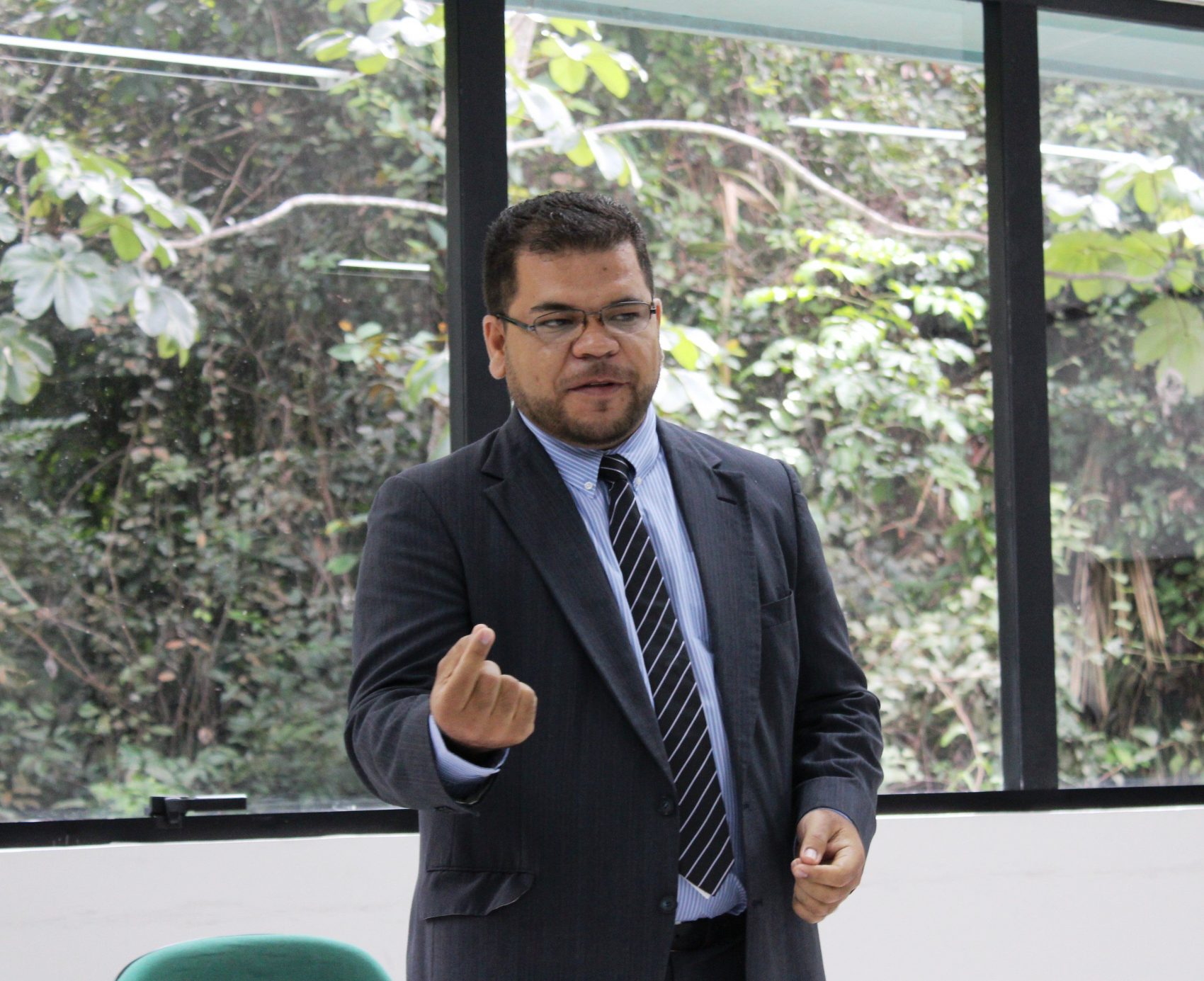 O professor José de Ribamar da Silva Nunes: descoberta da mutação genética que fez tambaquis nascerem sem espinha (Foto: Arquivo Pessoal)