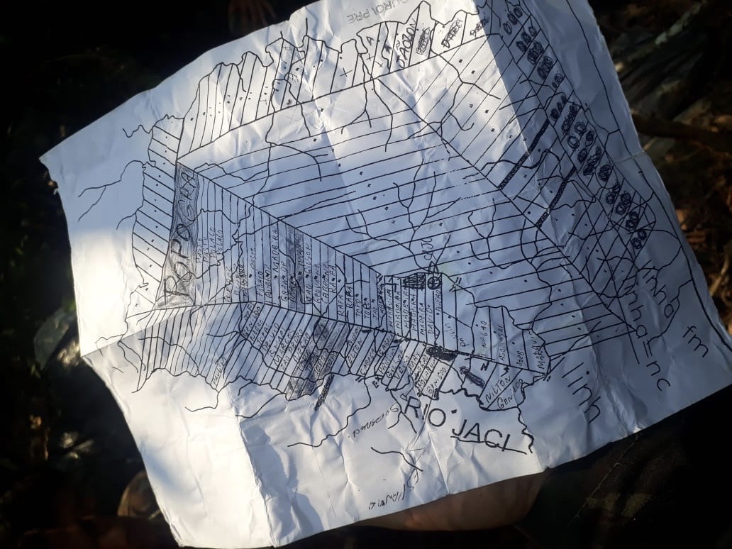 Os mapas, apreendidos com os invasores, indicavam um loteamento em execução pelos grileiros que somava sessenta e cinco mil hectares.Foto Reprodução