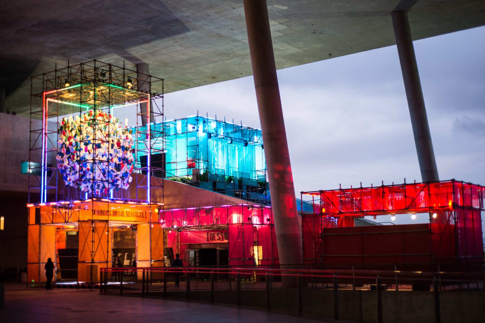O Dia Seguinte na Cidade das Artes, no Rio: exposição, com entrada gratuita, vai até 10 de novembro (Foto: Arlette Alencar)