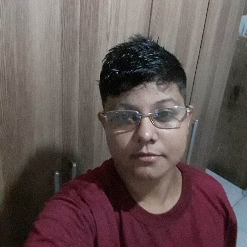 A estudante Maria de Jesus: sonho de ser freira por ver no celibato a solução para seus conflitos (Foto: Arquivo Pessoal)